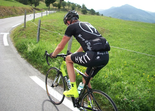 KIT_Athlete_Cruising_Uphill